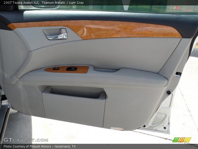 Titanium Metallic / Light Gray 2007 Toyota Avalon XLS