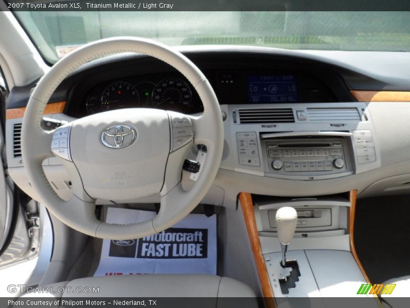 Titanium Metallic / Light Gray 2007 Toyota Avalon XLS