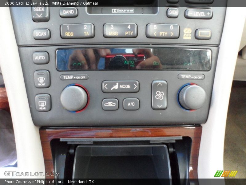Controls of 2000 Seville SLS