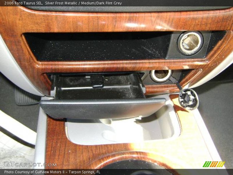 Silver Frost Metallic / Medium/Dark Flint Grey 2006 Ford Taurus SEL