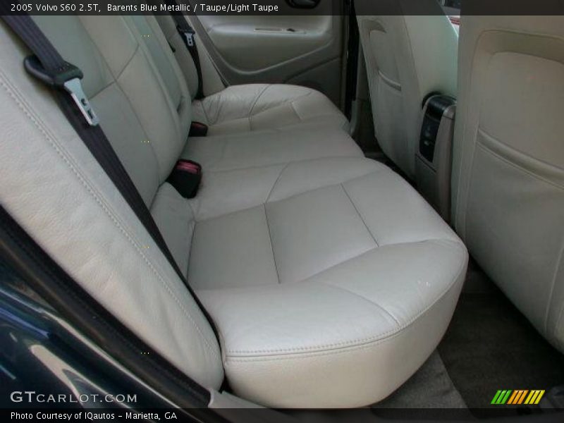 Barents Blue Metallic / Taupe/Light Taupe 2005 Volvo S60 2.5T