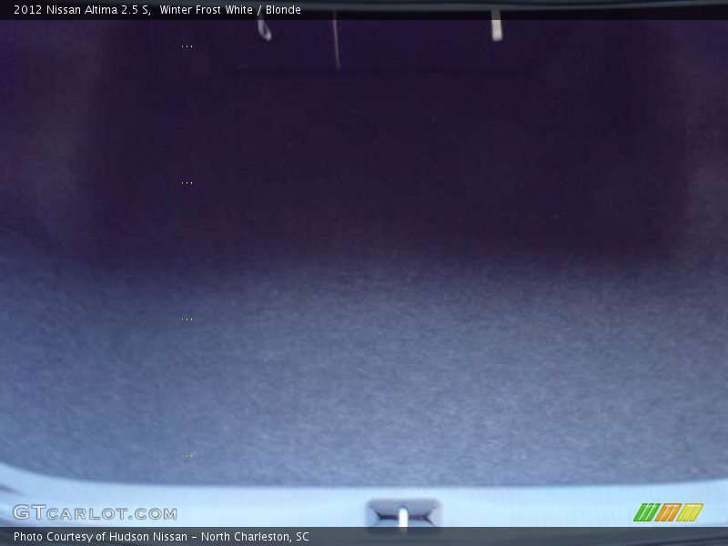 Winter Frost White / Blonde 2012 Nissan Altima 2.5 S