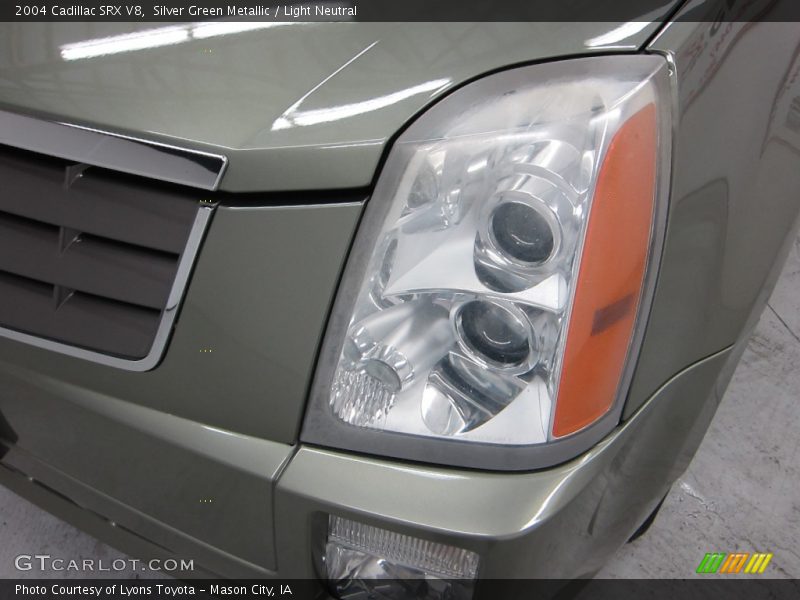 Silver Green Metallic / Light Neutral 2004 Cadillac SRX V8