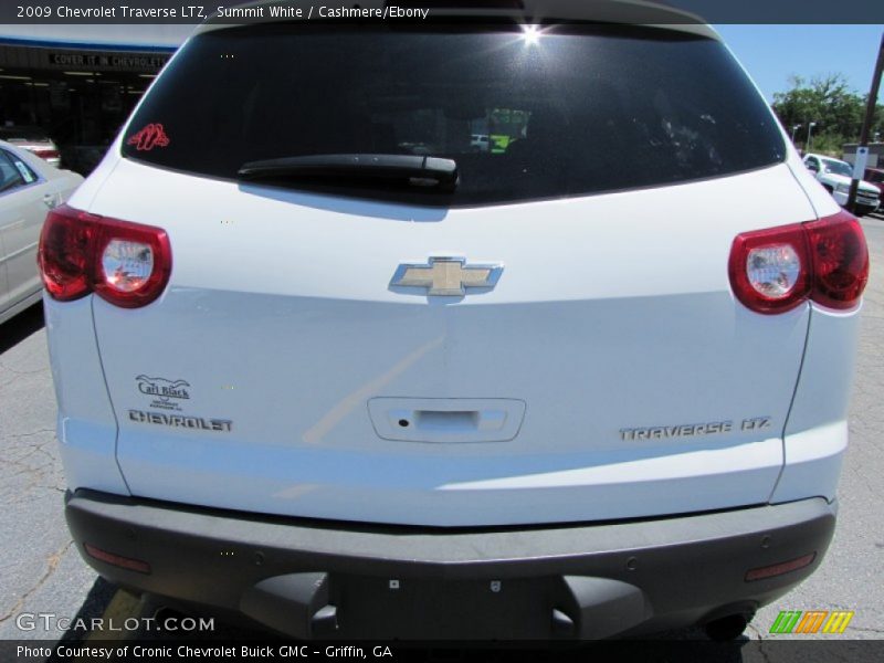 Summit White / Cashmere/Ebony 2009 Chevrolet Traverse LTZ