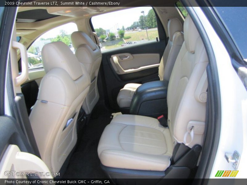 Summit White / Cashmere/Ebony 2009 Chevrolet Traverse LTZ