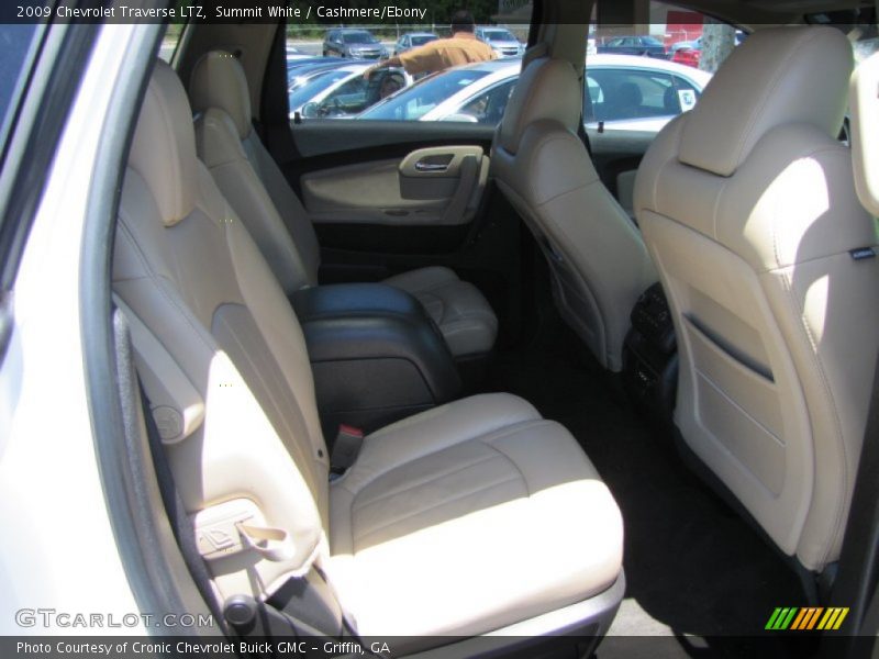 Summit White / Cashmere/Ebony 2009 Chevrolet Traverse LTZ