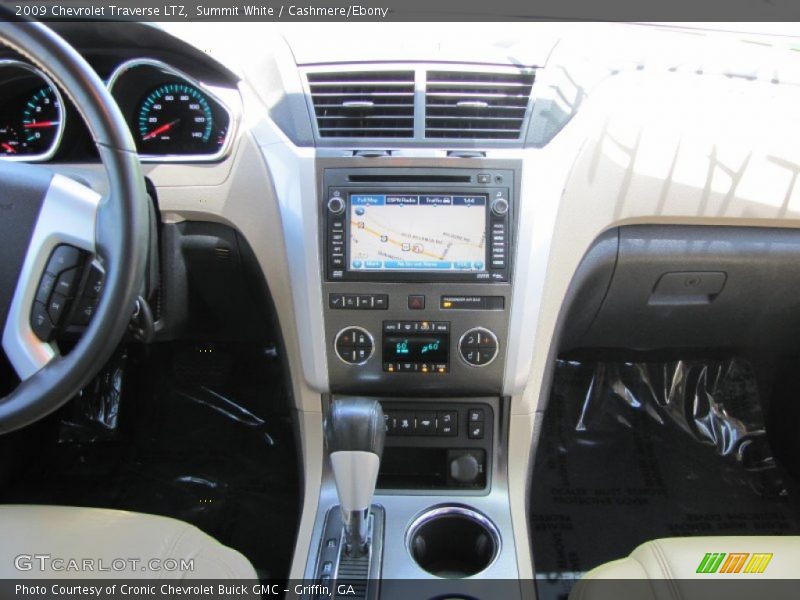 Summit White / Cashmere/Ebony 2009 Chevrolet Traverse LTZ