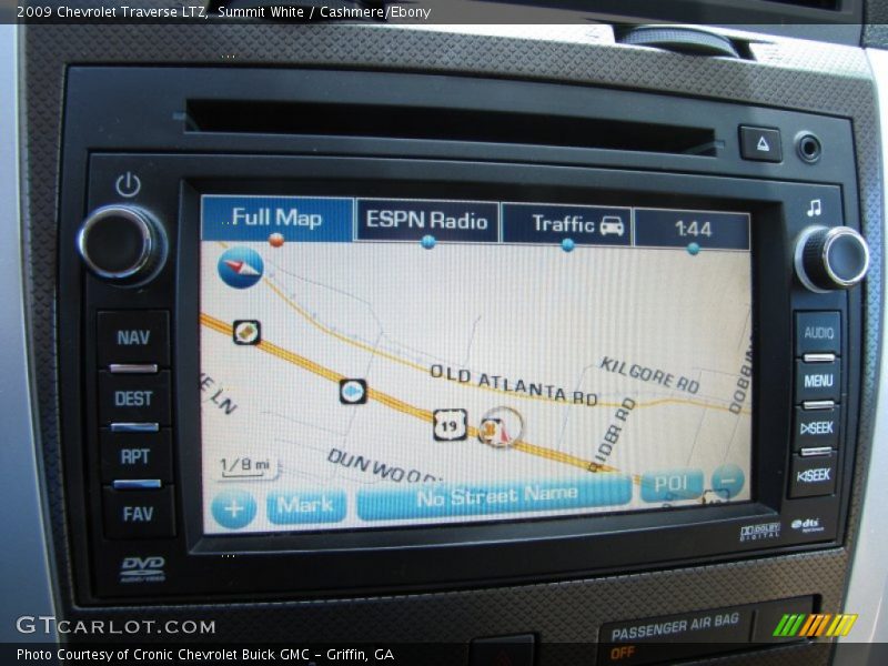Summit White / Cashmere/Ebony 2009 Chevrolet Traverse LTZ