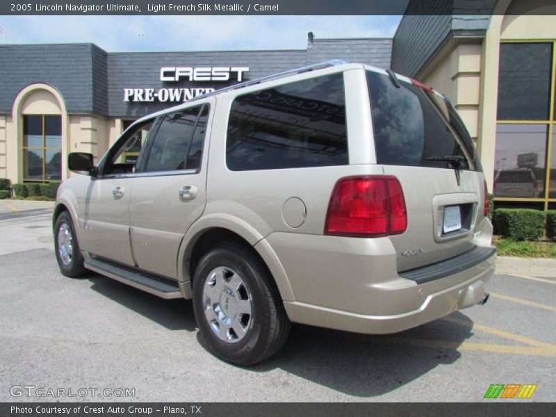 Light French Silk Metallic / Camel 2005 Lincoln Navigator Ultimate