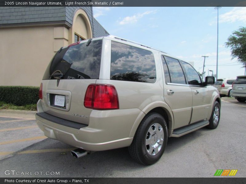 Light French Silk Metallic / Camel 2005 Lincoln Navigator Ultimate