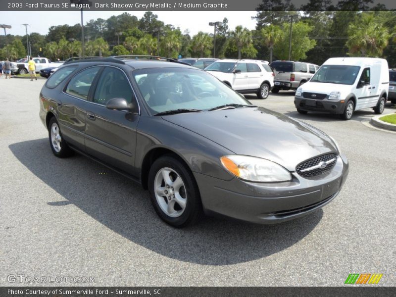 Front 3/4 View of 2003 Taurus SE Wagon