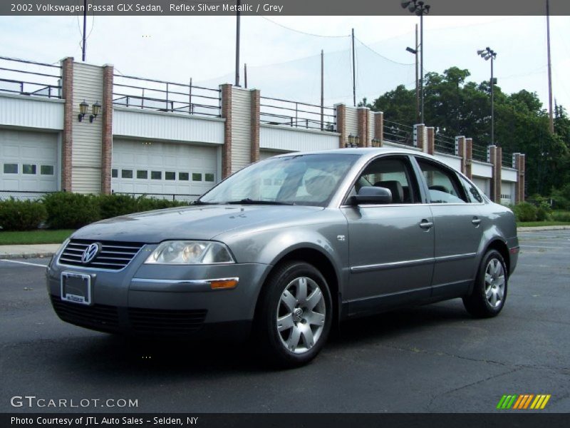 Reflex Silver Metallic / Grey 2002 Volkswagen Passat GLX Sedan