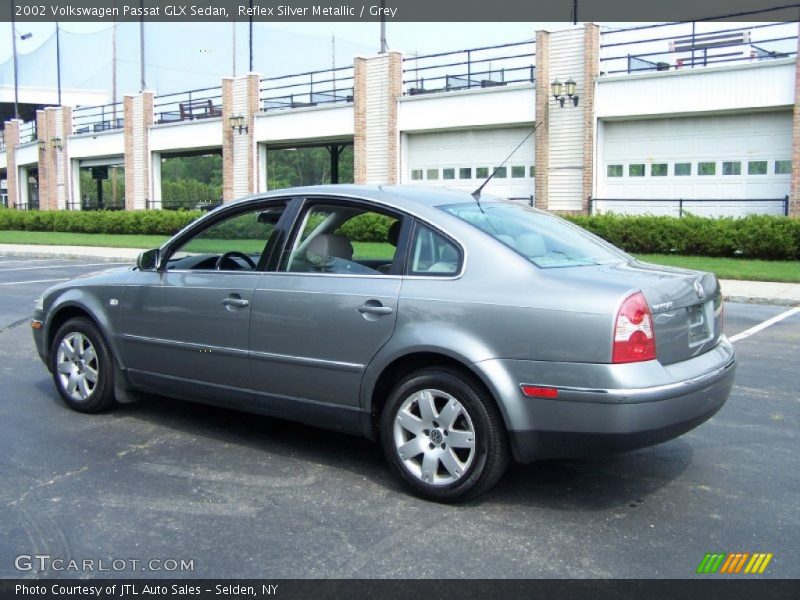 Reflex Silver Metallic / Grey 2002 Volkswagen Passat GLX Sedan