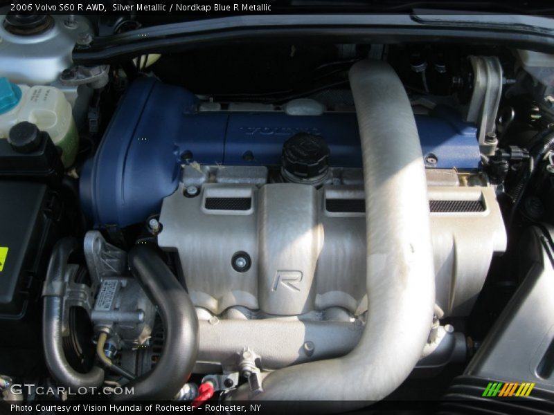  2006 S60 R AWD Engine - 2.5 Liter R Turbocharged DOHC 20-Valve VVT Inline 5 Cylinder