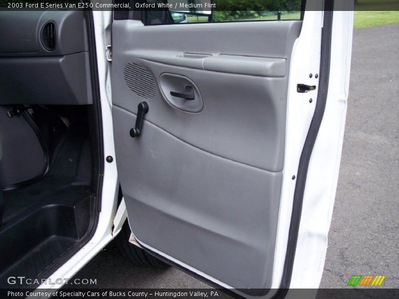 Oxford White / Medium Flint 2003 Ford E Series Van E250 Commercial