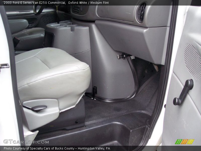 Oxford White / Medium Flint 2003 Ford E Series Van E250 Commercial