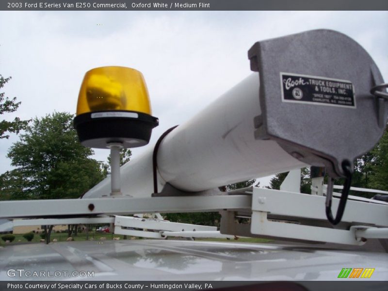 Oxford White / Medium Flint 2003 Ford E Series Van E250 Commercial