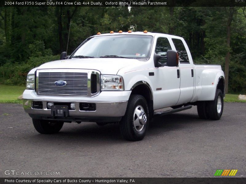 Oxford White / Medium Parchment 2004 Ford F350 Super Duty FX4 Crew Cab 4x4 Dually