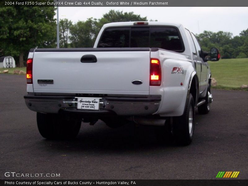 Oxford White / Medium Parchment 2004 Ford F350 Super Duty FX4 Crew Cab 4x4 Dually