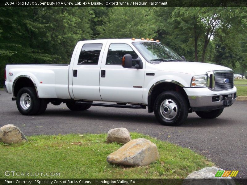 Oxford White / Medium Parchment 2004 Ford F350 Super Duty FX4 Crew Cab 4x4 Dually