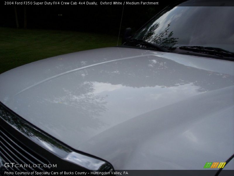 Oxford White / Medium Parchment 2004 Ford F350 Super Duty FX4 Crew Cab 4x4 Dually