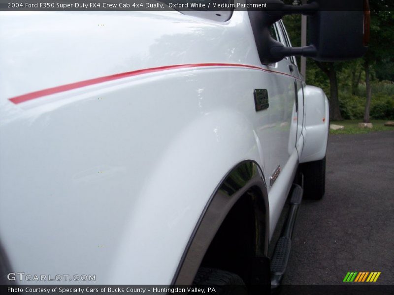 Oxford White / Medium Parchment 2004 Ford F350 Super Duty FX4 Crew Cab 4x4 Dually