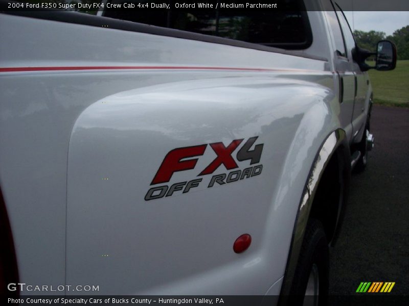 Oxford White / Medium Parchment 2004 Ford F350 Super Duty FX4 Crew Cab 4x4 Dually