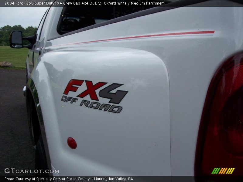 Oxford White / Medium Parchment 2004 Ford F350 Super Duty FX4 Crew Cab 4x4 Dually