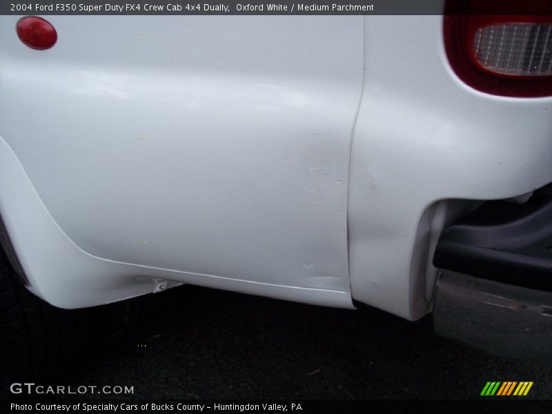 Oxford White / Medium Parchment 2004 Ford F350 Super Duty FX4 Crew Cab 4x4 Dually