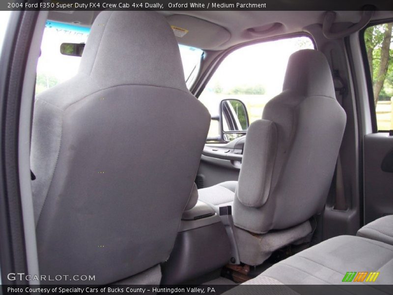 Oxford White / Medium Parchment 2004 Ford F350 Super Duty FX4 Crew Cab 4x4 Dually