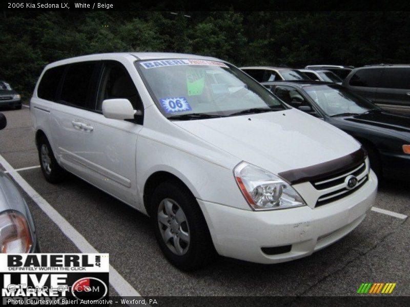 White / Beige 2006 Kia Sedona LX