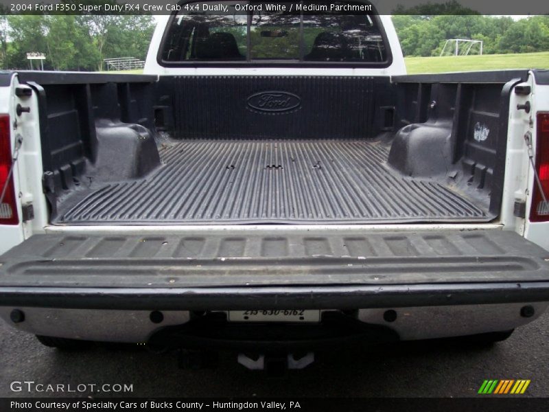 Oxford White / Medium Parchment 2004 Ford F350 Super Duty FX4 Crew Cab 4x4 Dually
