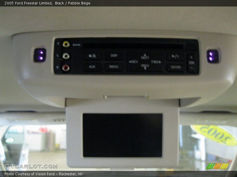 Black / Pebble Beige 2005 Ford Freestar Limited