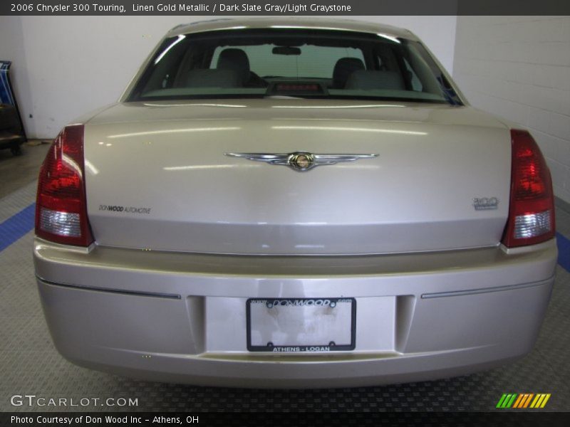 Linen Gold Metallic / Dark Slate Gray/Light Graystone 2006 Chrysler 300 Touring