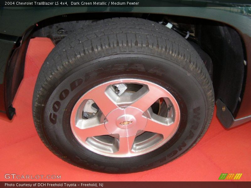 Dark Green Metallic / Medium Pewter 2004 Chevrolet TrailBlazer LS 4x4
