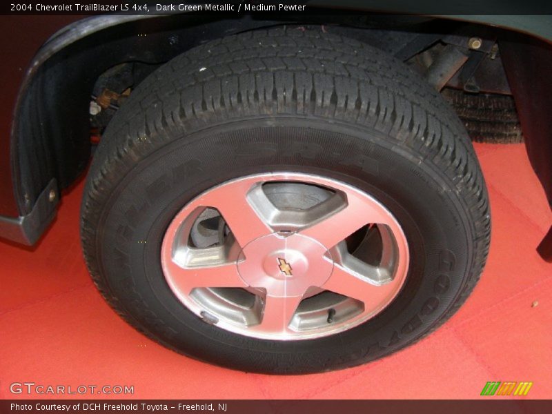 Dark Green Metallic / Medium Pewter 2004 Chevrolet TrailBlazer LS 4x4