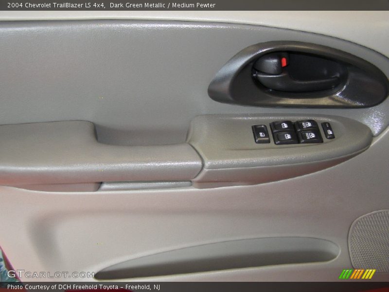 Dark Green Metallic / Medium Pewter 2004 Chevrolet TrailBlazer LS 4x4