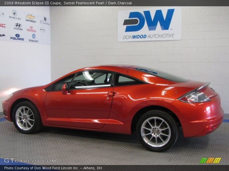 Sunset Pearlescent Pearl / Dark Charcoal 2009 Mitsubishi Eclipse GS Coupe