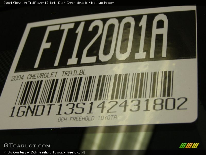 Dark Green Metallic / Medium Pewter 2004 Chevrolet TrailBlazer LS 4x4