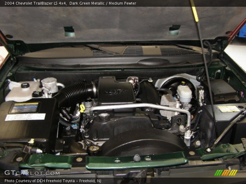 Dark Green Metallic / Medium Pewter 2004 Chevrolet TrailBlazer LS 4x4