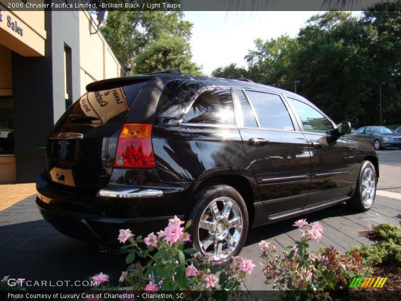 Brilliant Black / Light Taupe 2006 Chrysler Pacifica Limited