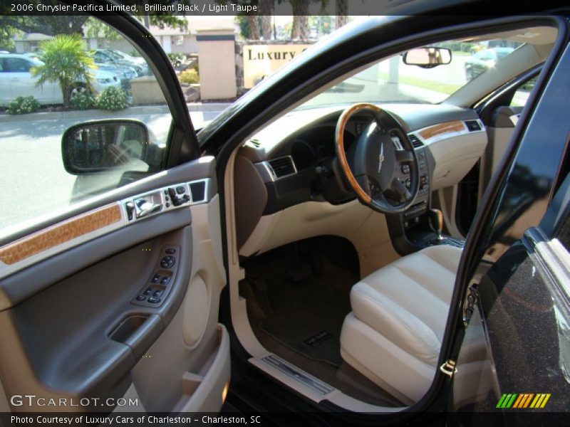 Brilliant Black / Light Taupe 2006 Chrysler Pacifica Limited