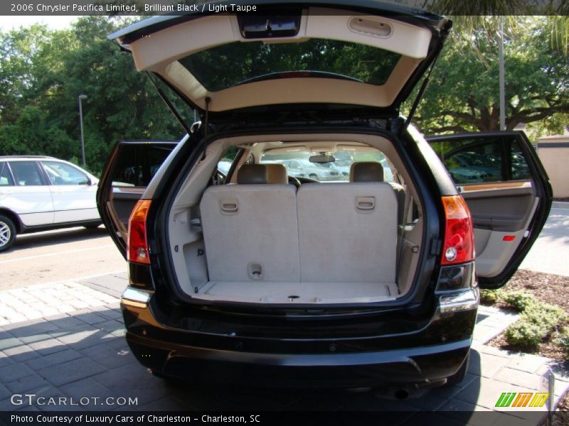 Brilliant Black / Light Taupe 2006 Chrysler Pacifica Limited