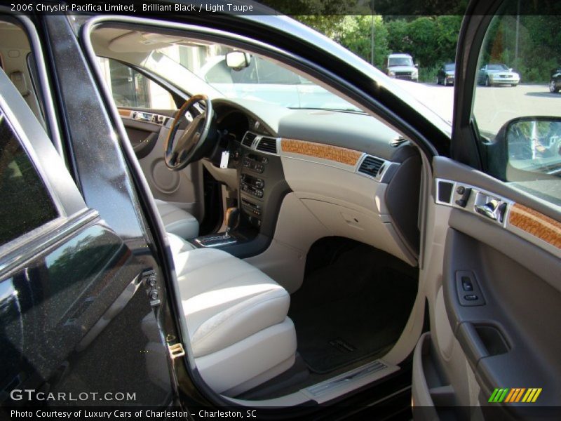 Brilliant Black / Light Taupe 2006 Chrysler Pacifica Limited