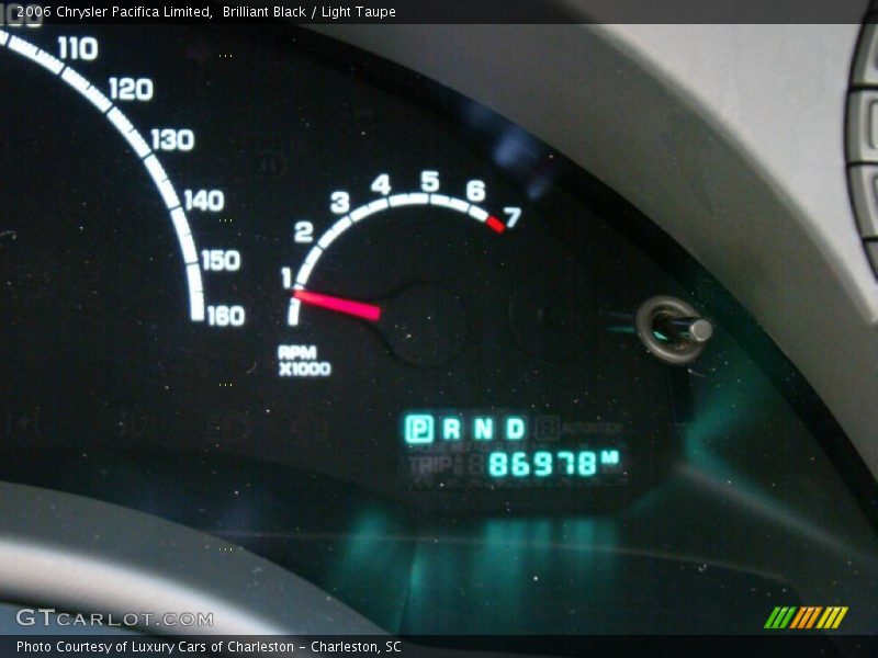 Brilliant Black / Light Taupe 2006 Chrysler Pacifica Limited