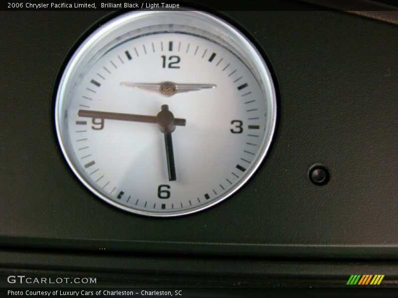 Brilliant Black / Light Taupe 2006 Chrysler Pacifica Limited