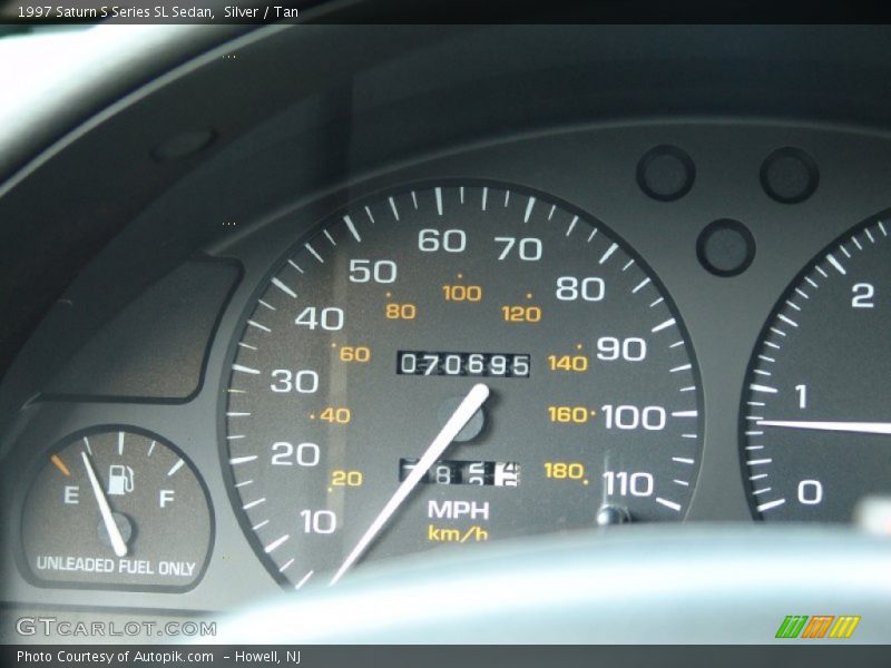 Silver / Tan 1997 Saturn S Series SL Sedan