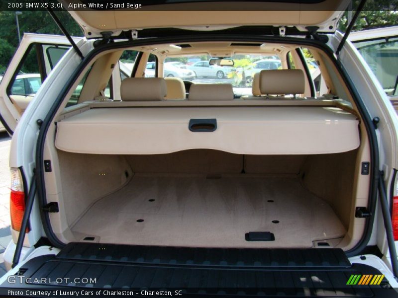 Alpine White / Sand Beige 2005 BMW X5 3.0i