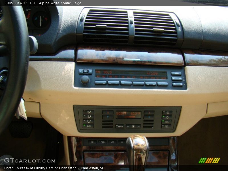 Alpine White / Sand Beige 2005 BMW X5 3.0i