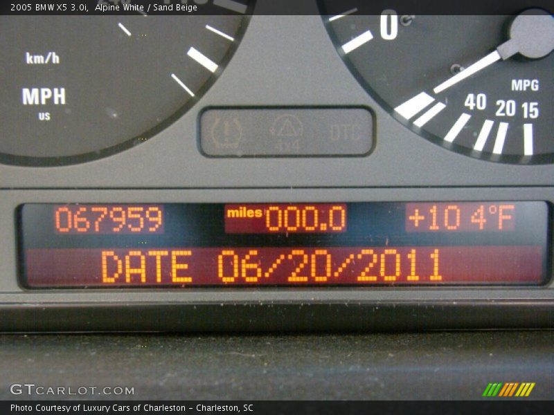 Alpine White / Sand Beige 2005 BMW X5 3.0i